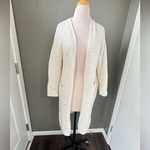 BiBi Ivory Bouclé Open-Front Long Cardigan. Super soft. Front pockets Sz L